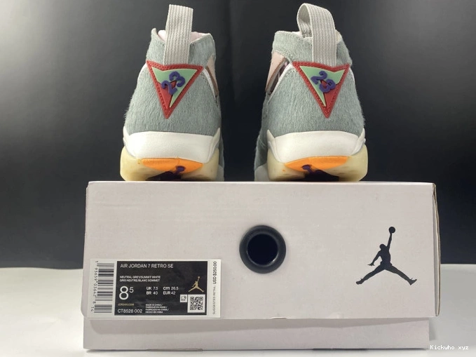 Jordan 7 CT8528-002 Retro Air Neutral Grey 0819